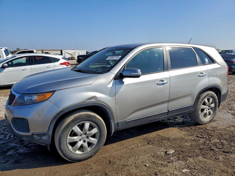 2013 KIA Sorento lx