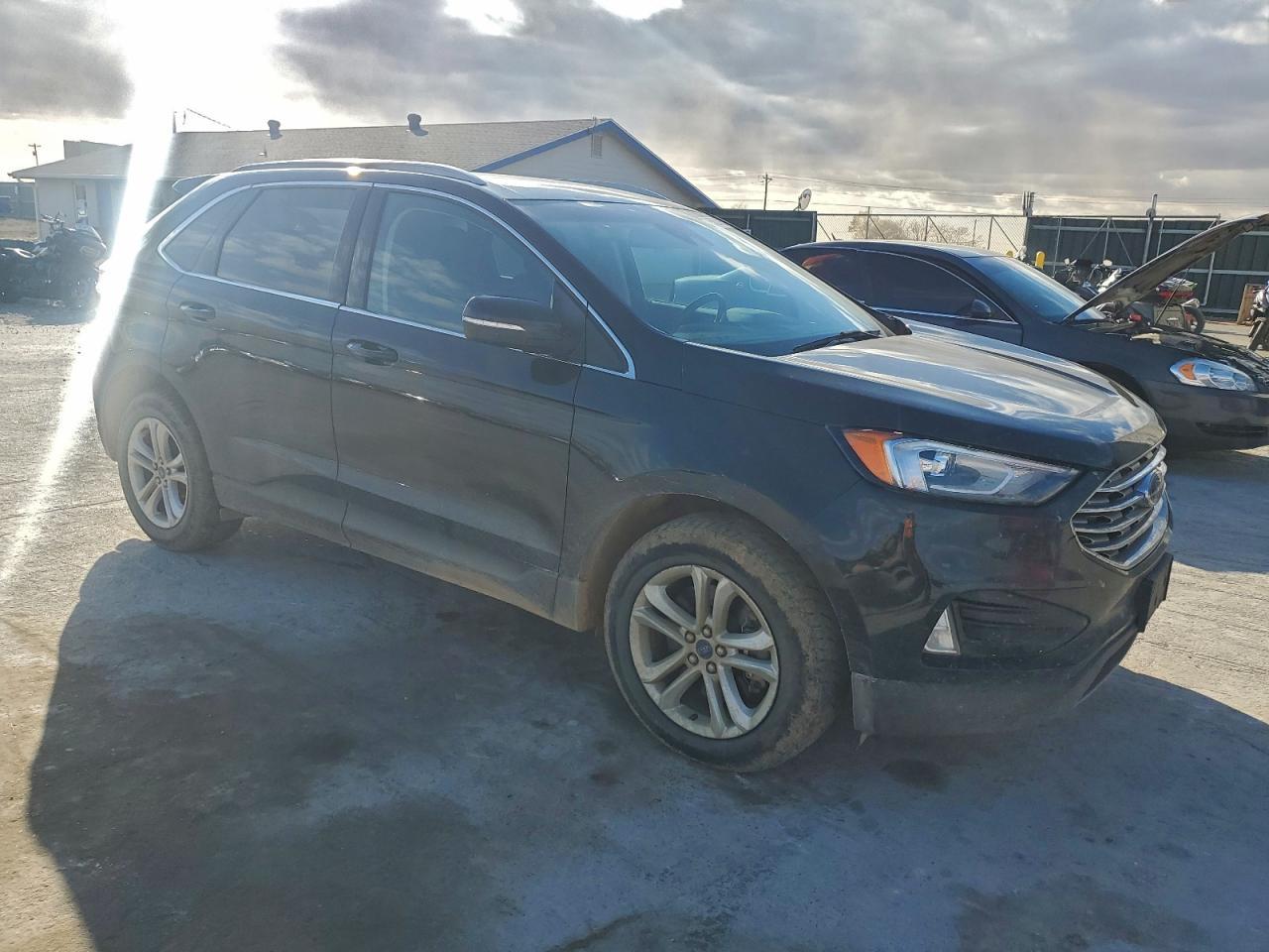 2020 Ford Edge sel