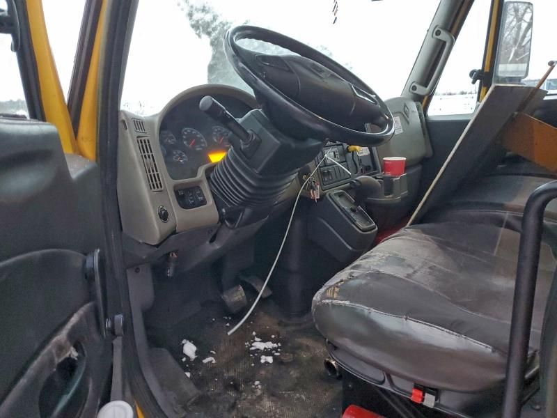 2017 International 4000 4300