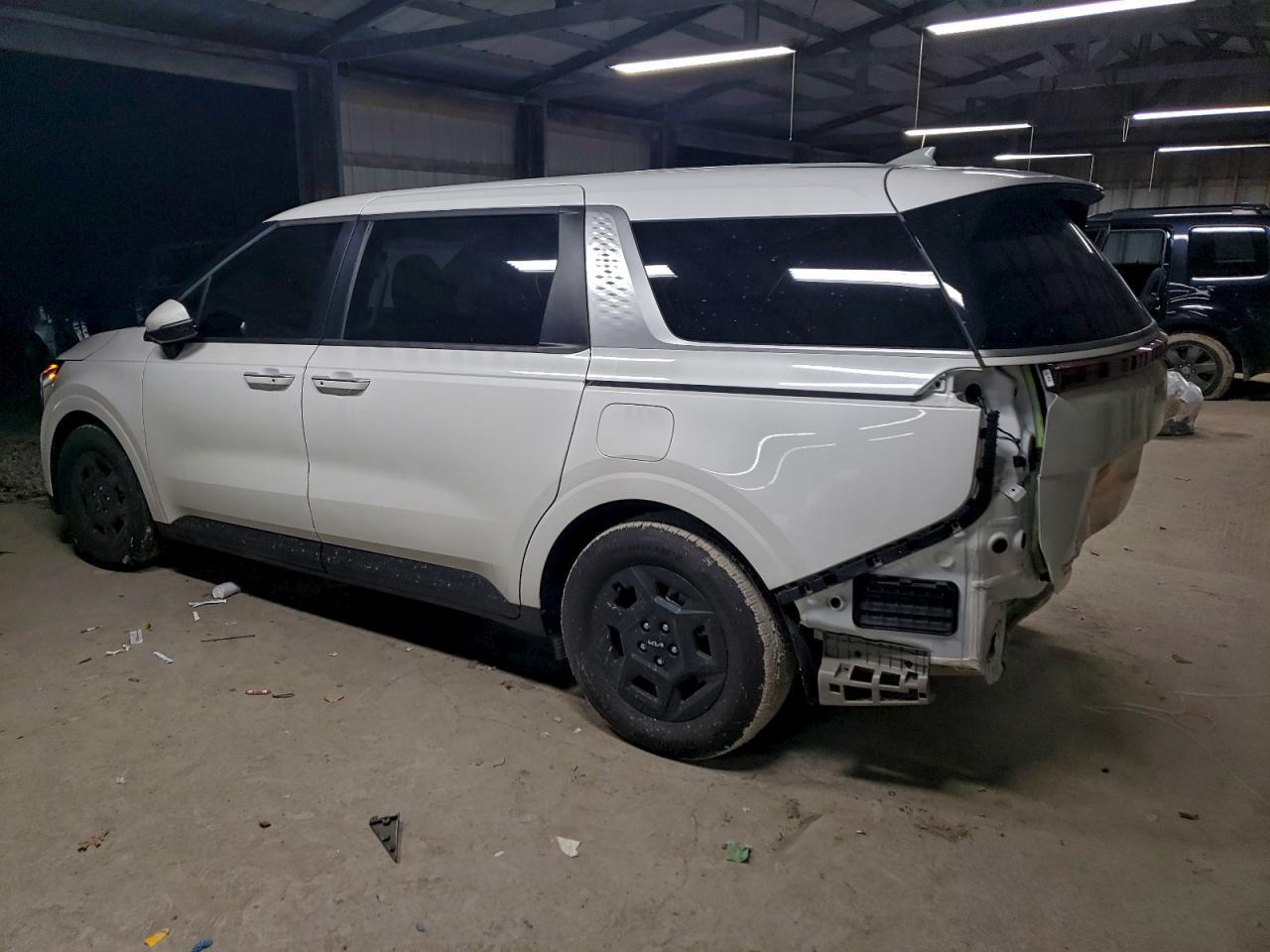 2025 KIA Carnival lx