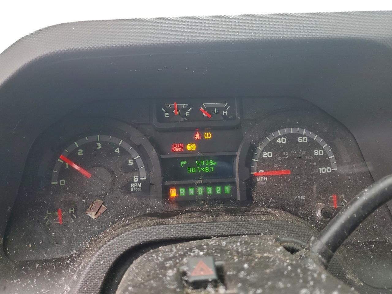 2015 Ford Econoline E350 Super Duty Cutaway Van