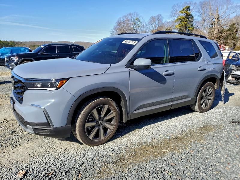 2025 Hond Pilot Touring