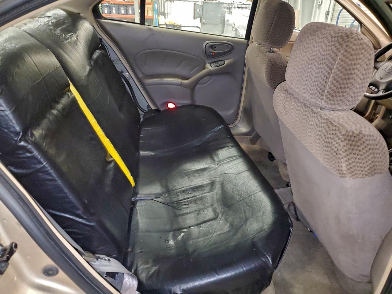 2004 Pontiac Grand am SE1