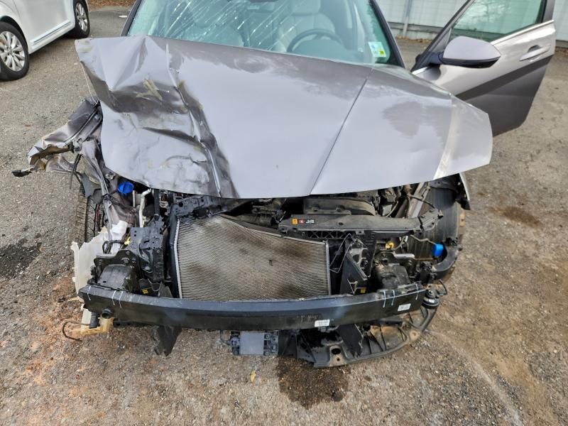 2022 Hyundai Elantra Limited