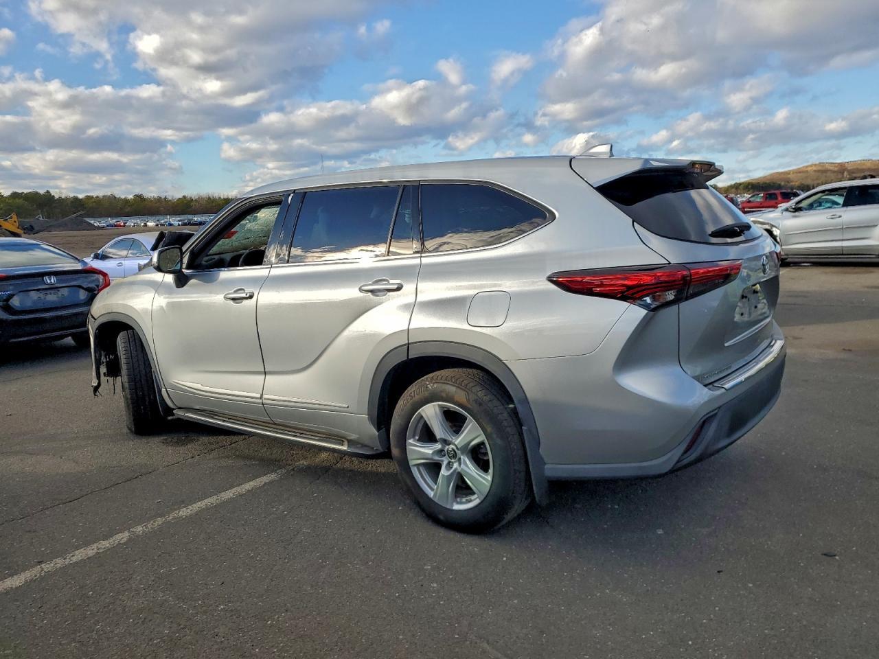 2020 Toyota Highlander l