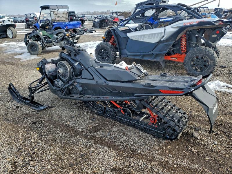2021 Renegade 2021 SKI-DOO Snowmobile
