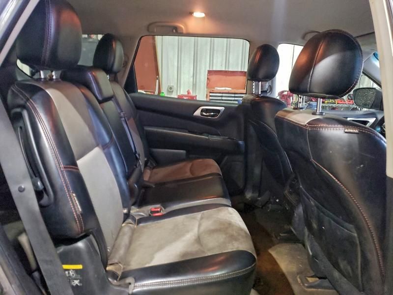 2019 Nissan Pathfinder s