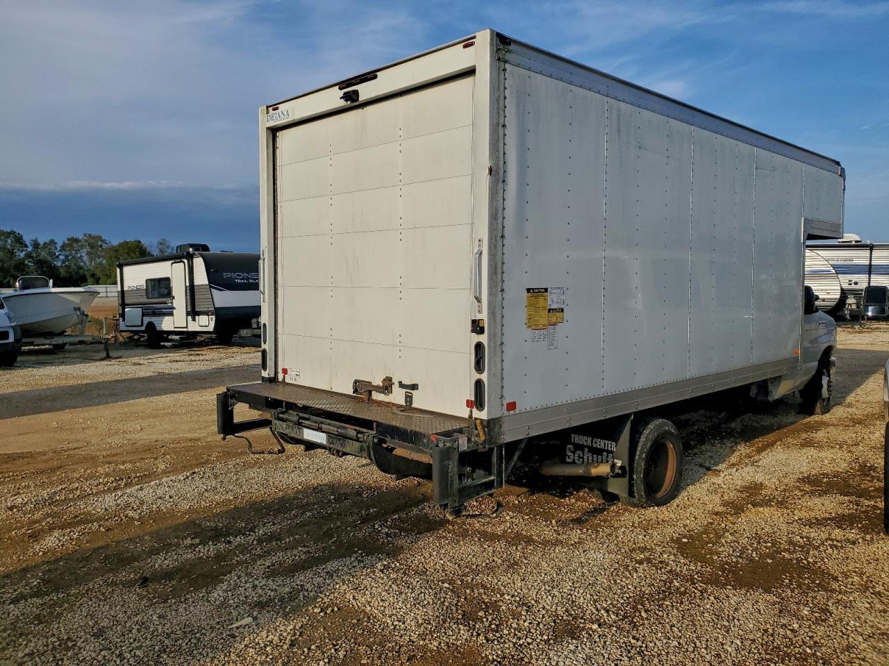 2022 Ford E450 BOX Truck