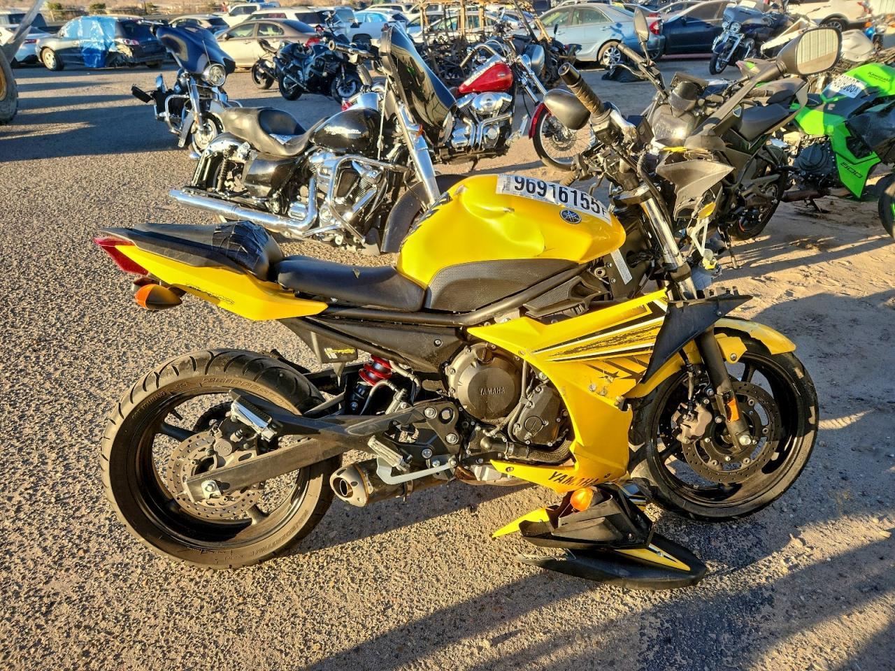 2009 Yamaha FZ6 R