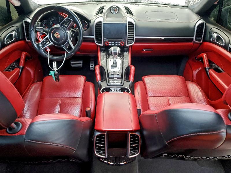 2017 Porsche Cayenne gts