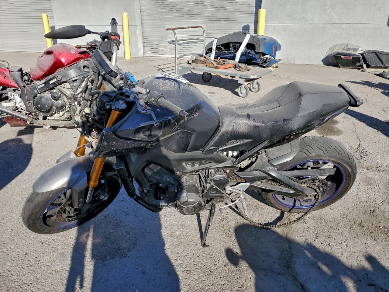 2014 Yama FZ09