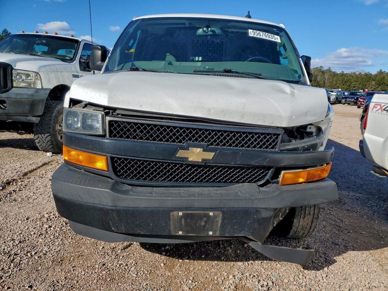 2020 Chevrolet Express G2500