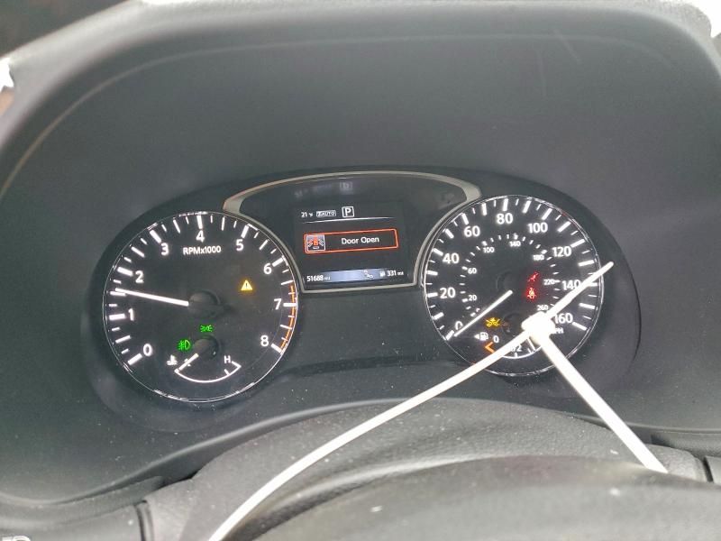 2020 Nissan Pathfinder sv