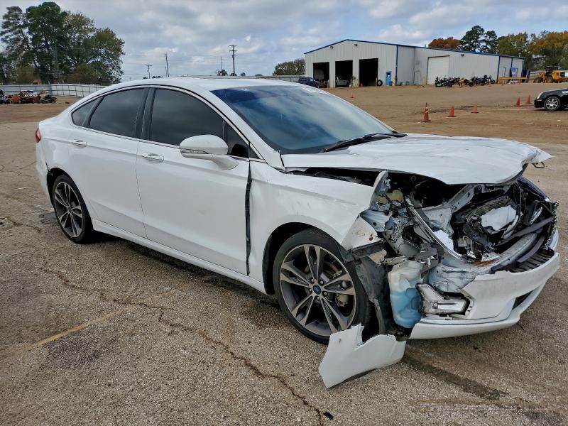 2020 Ford Fusion Titanium