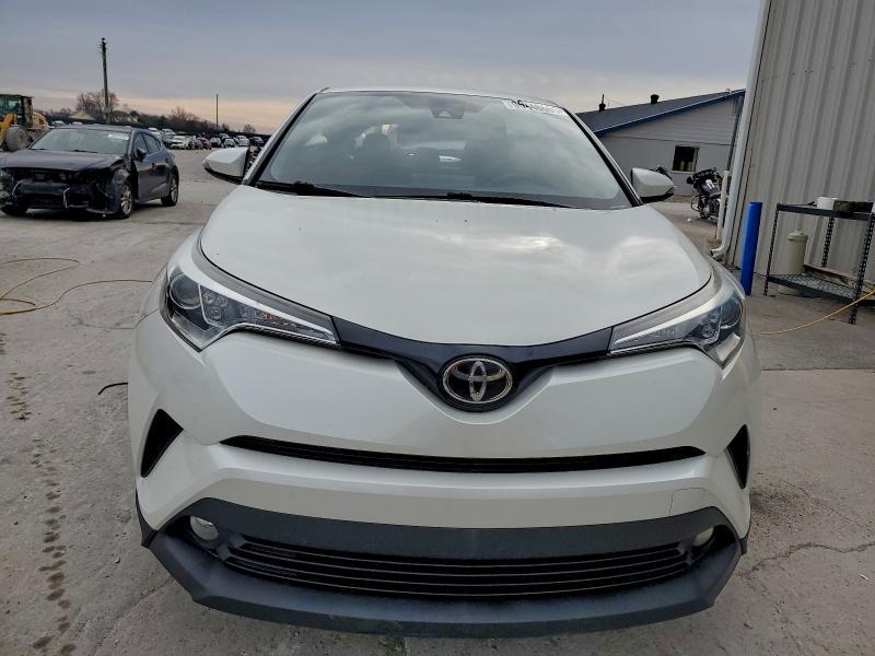 2018 Toyota C-hr xle