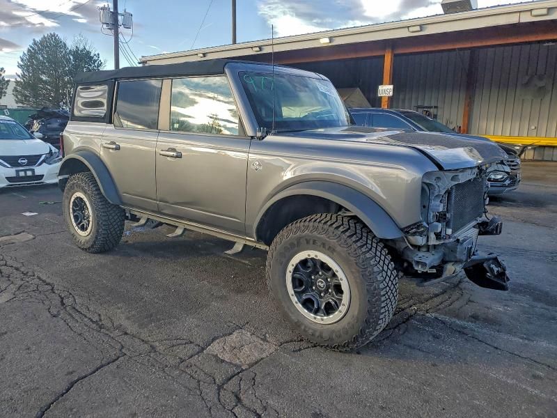 2021 Ford Bronco Base