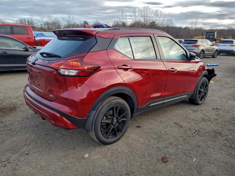 2024 Nissan Kicks sr