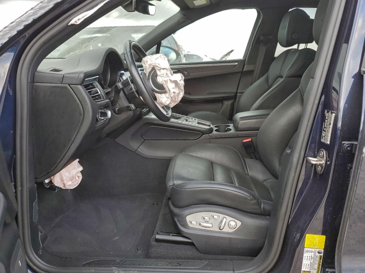 2021 Porsche Macan gts