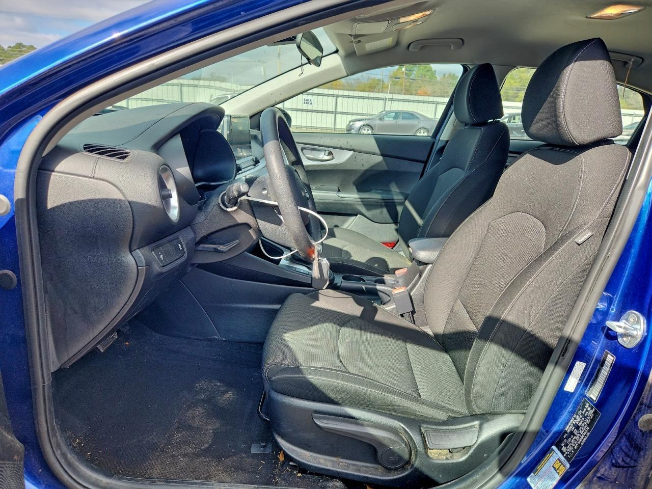 2022 KIA Forte fe