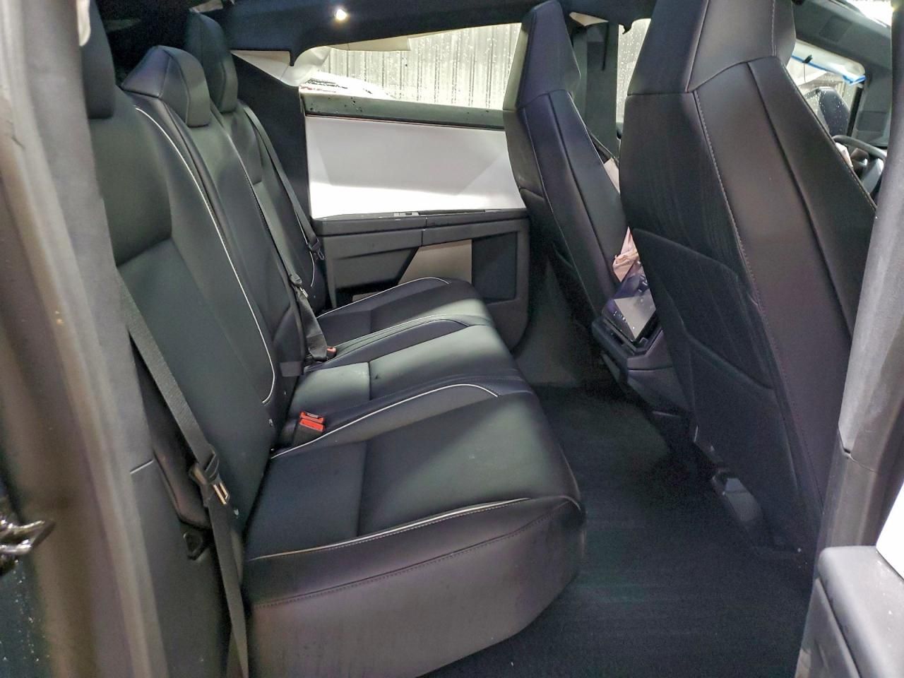 2024 Tesla Cybertruck