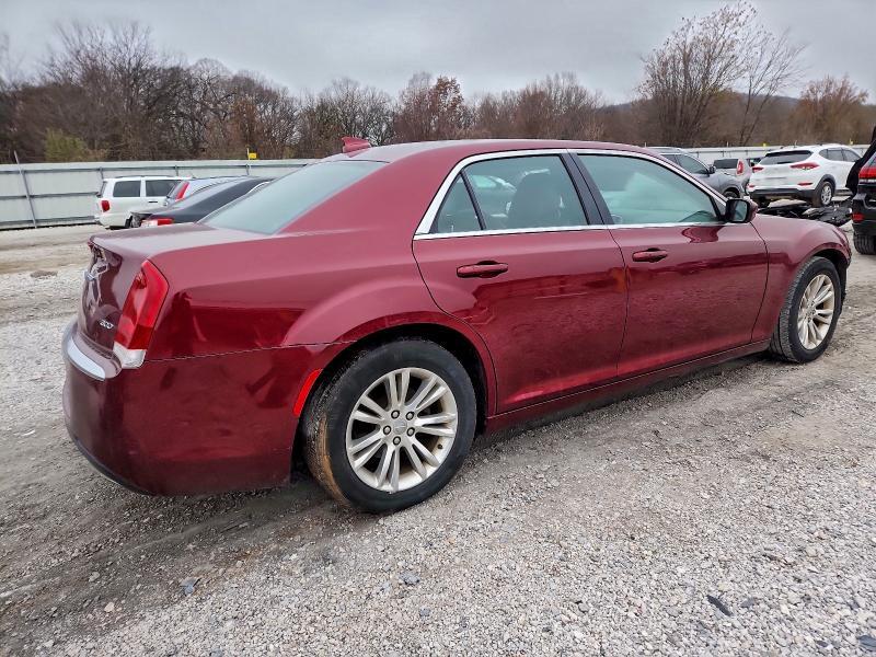 2016 Chrysler 300 Limited