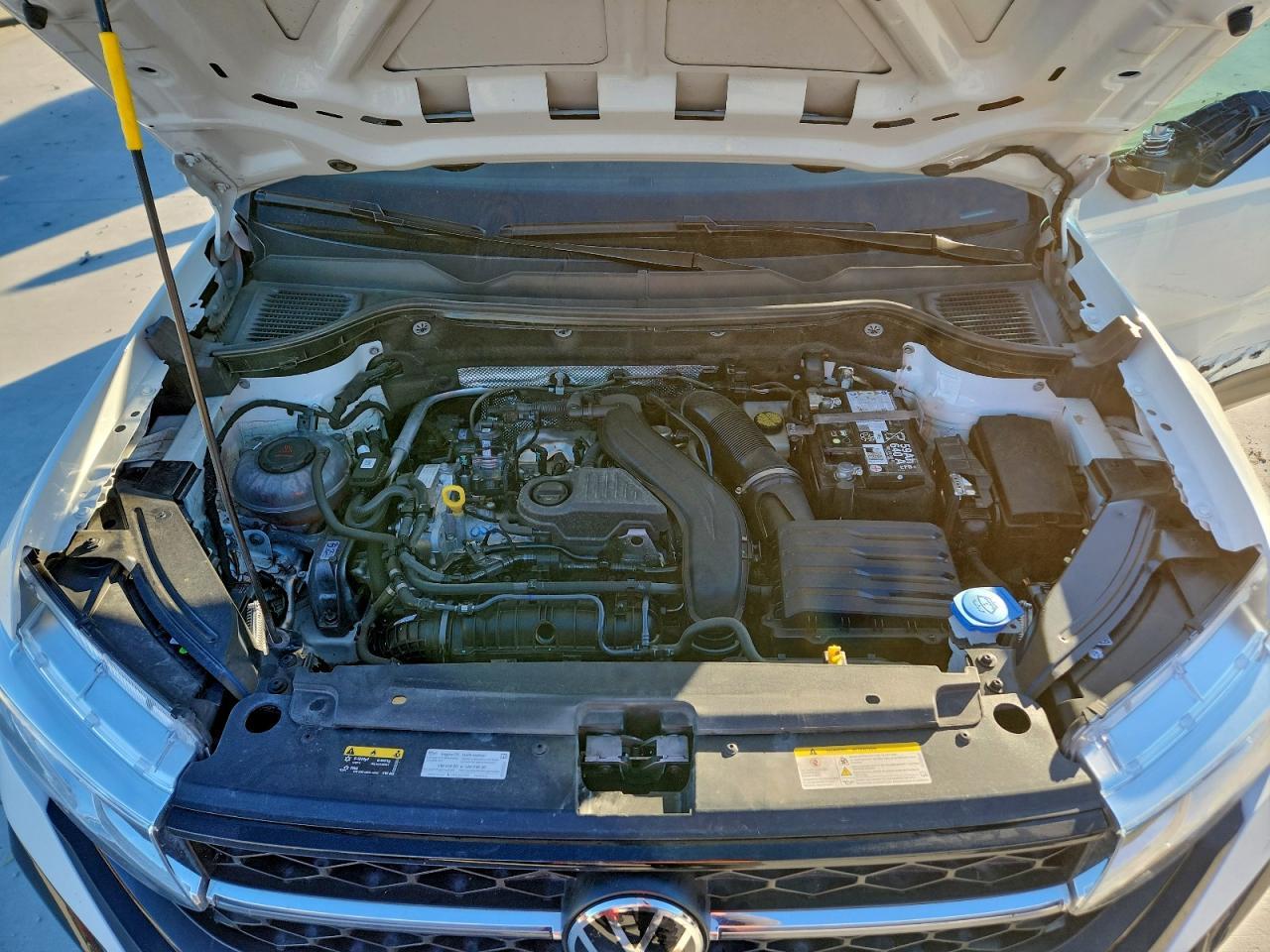 2024 Volkswagen Taos se