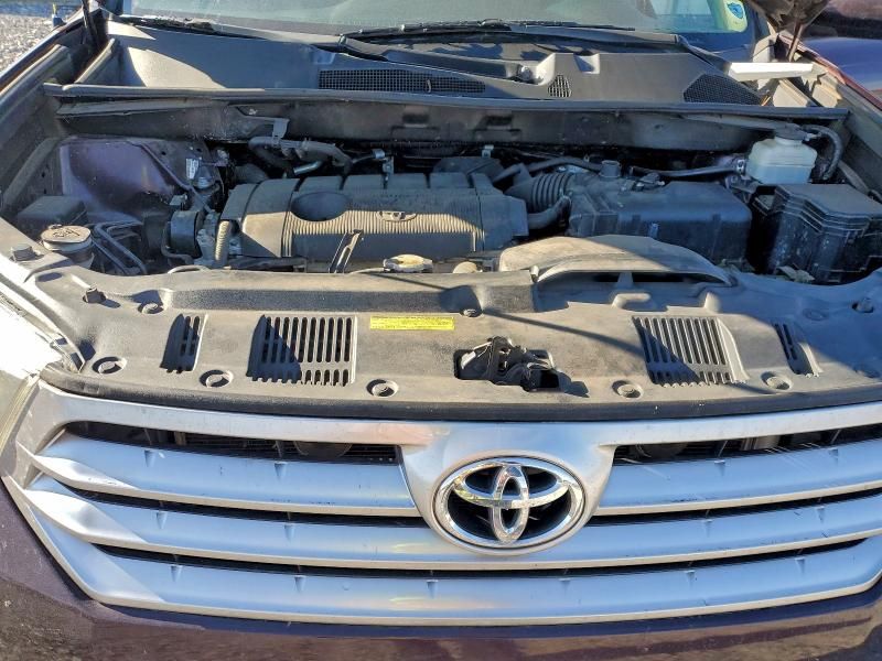 2012 Toyota Highlander Base