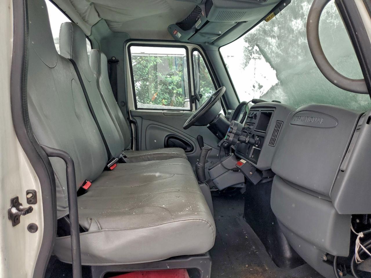 2005 International 4300 Water Truck