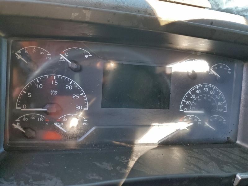 2019 Volvo VNL Semi Truck