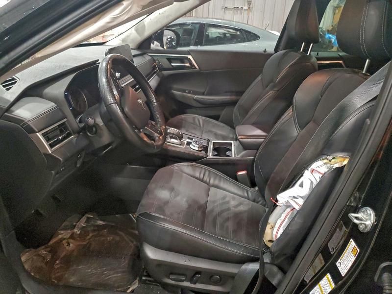 2022 Mitsubishi Outlander se