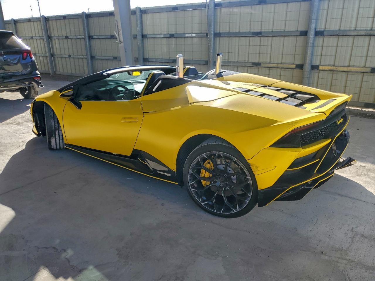 2022 Lamborghini Huracan evo