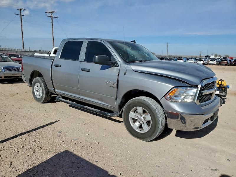 2022 Dodge Ram 1500 Classic slt