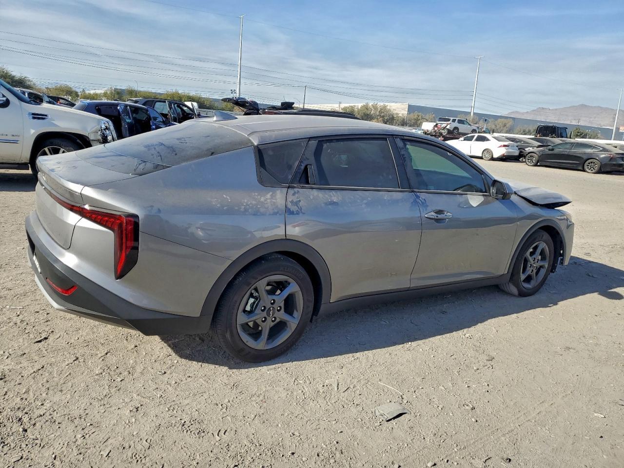 2025 KIA K4 lx