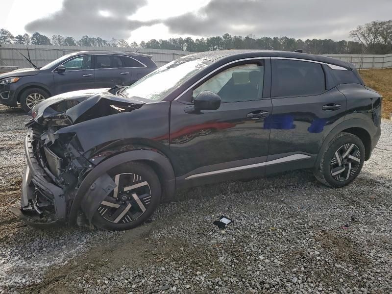 2025 Nissan Kicks sv