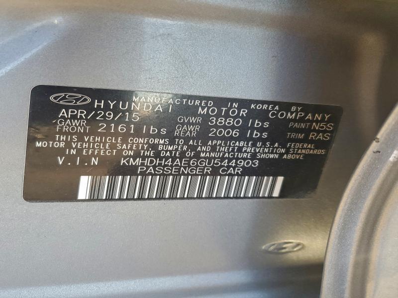 2016 Hyundai Elantra se