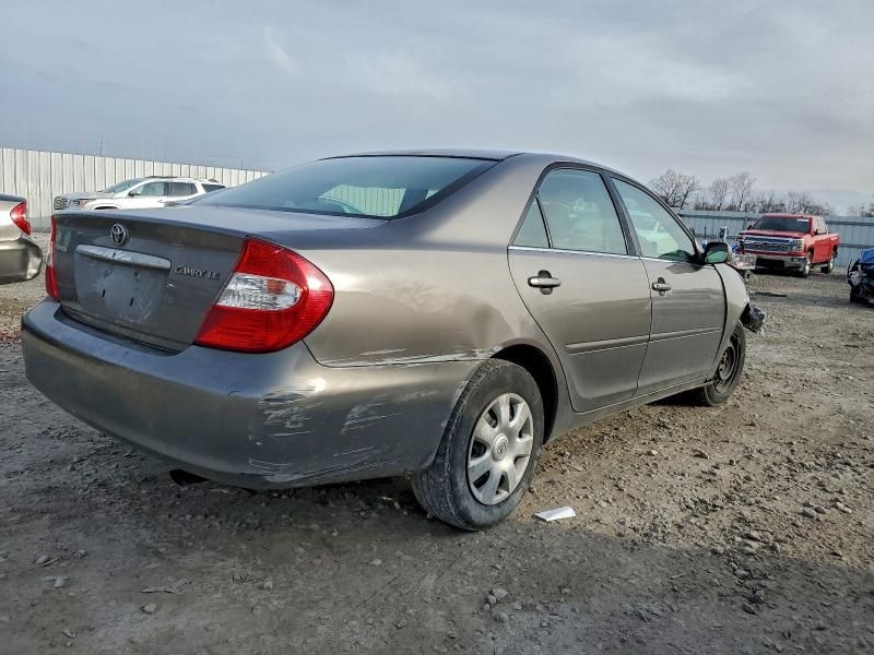 2004 Toyota Camry le