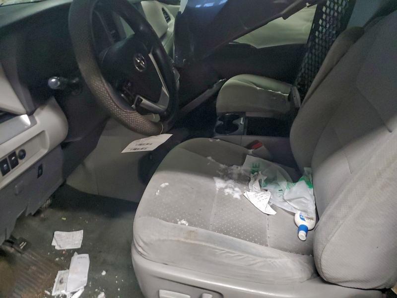 2016 Toyota Sienna le