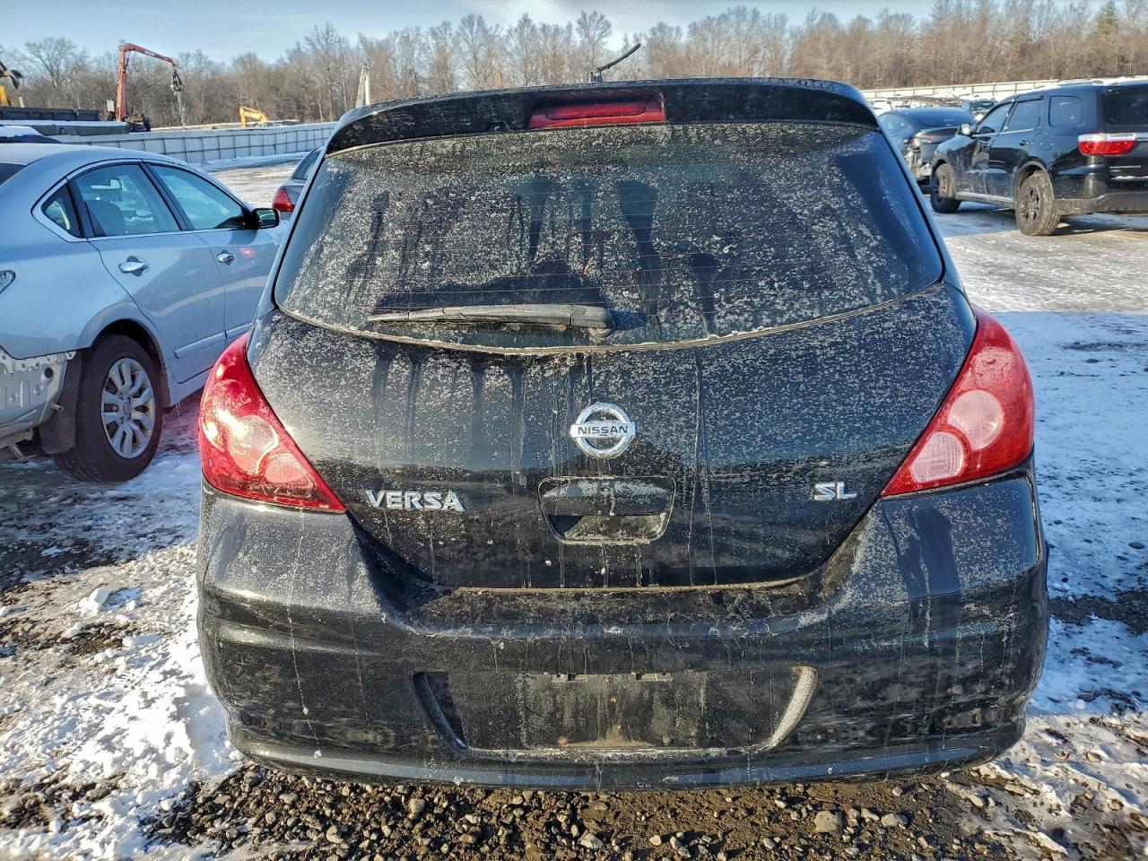 2011 Nissan Versa s