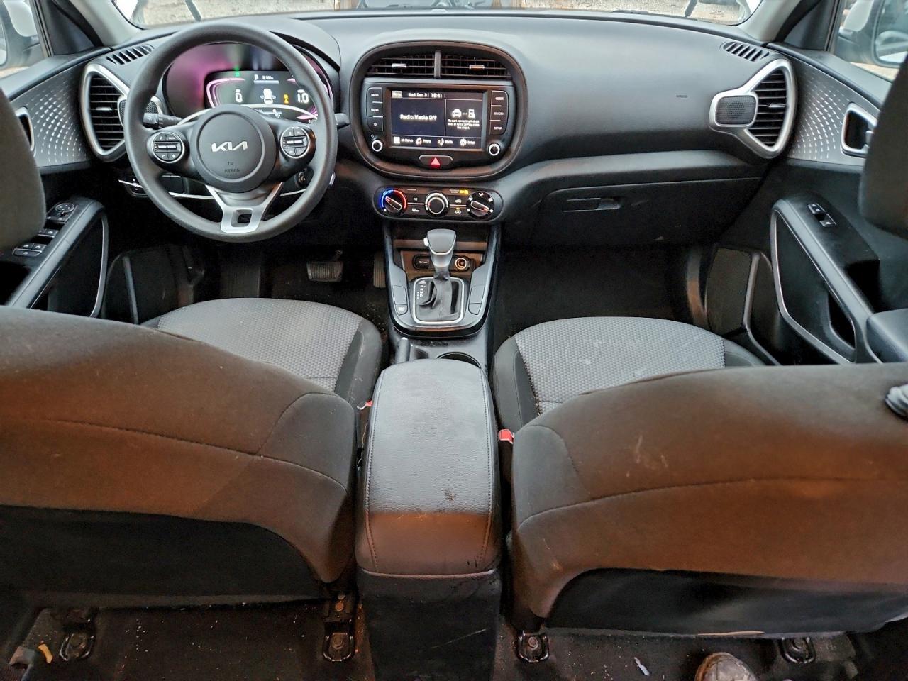2023 KIA Soul lx