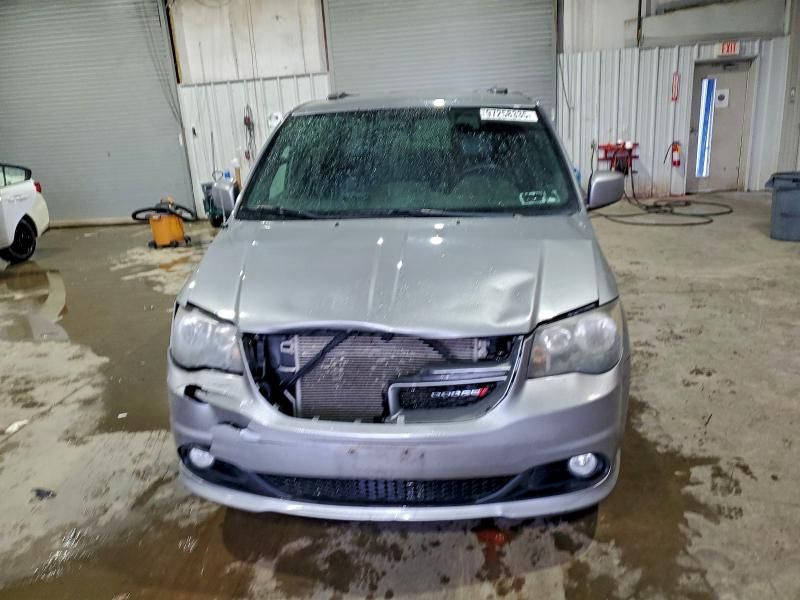 2014 Dodge Grand Caravan R/T