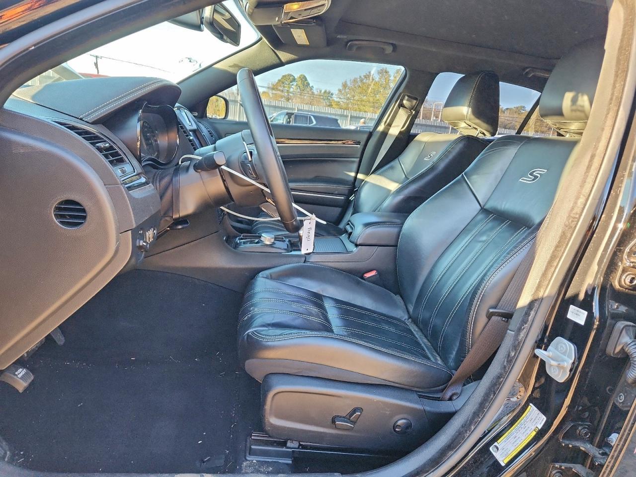 2022 Chrysler 300 s