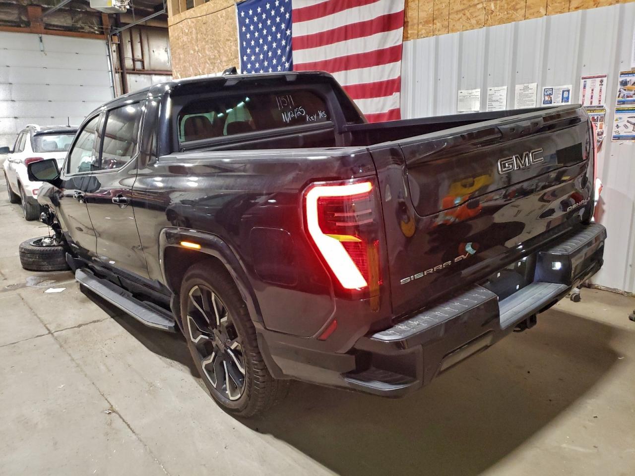 2025 GMC Sierra Denali