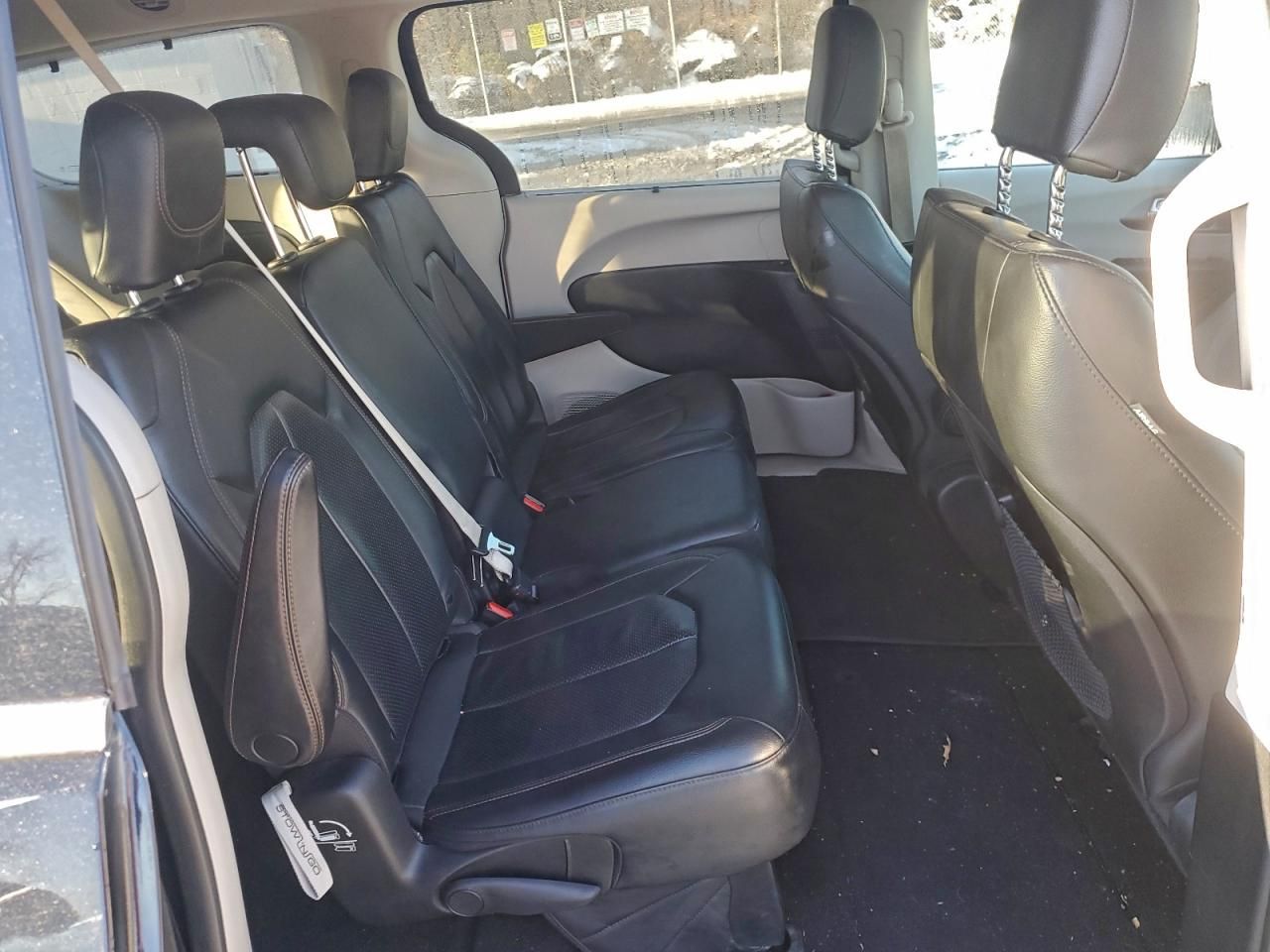 2020 Chrysler Pacifica Touring l