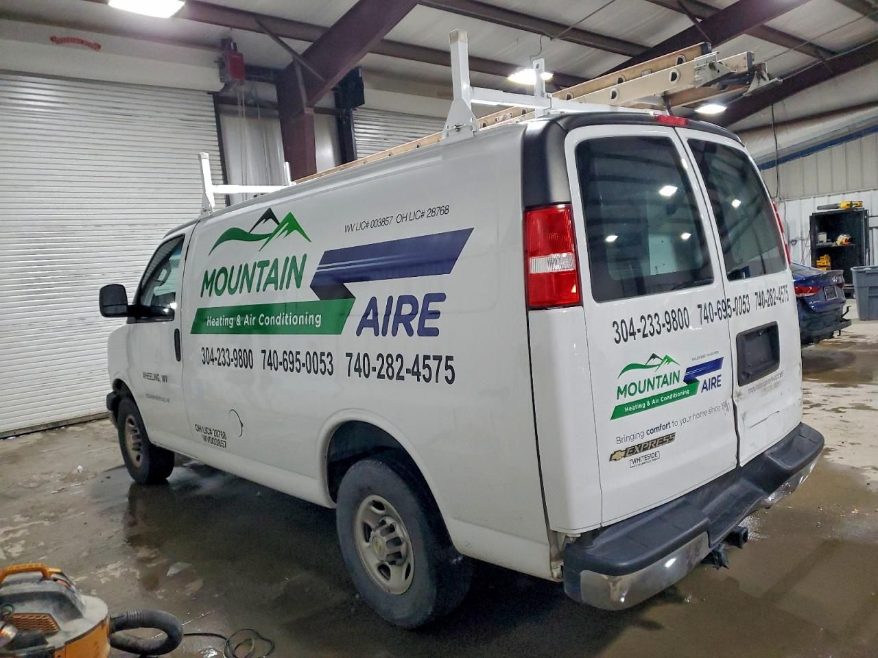 2022 Chevrolet Express 2500 Utility / Service Van