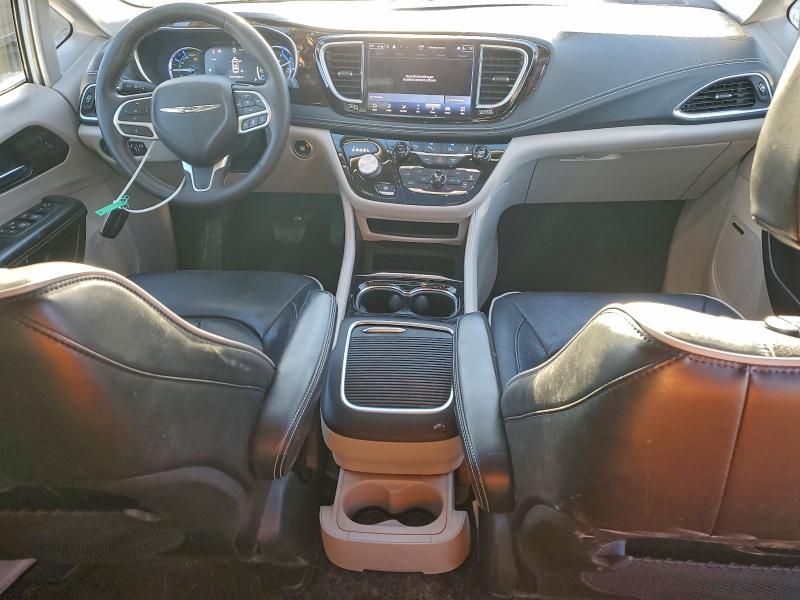 2022 Chrysler Pacifica Hybrid Limited