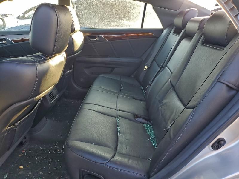 2010 Toyota Avalon xl