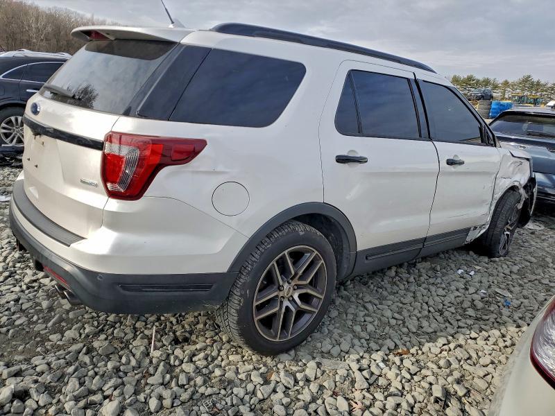 2019 Ford Explorer Sport