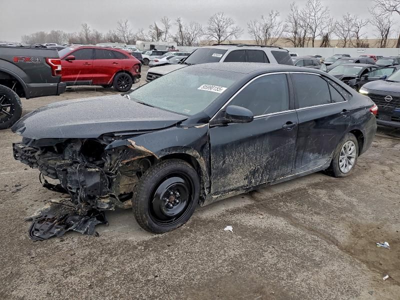 2015 Toyota Camry le