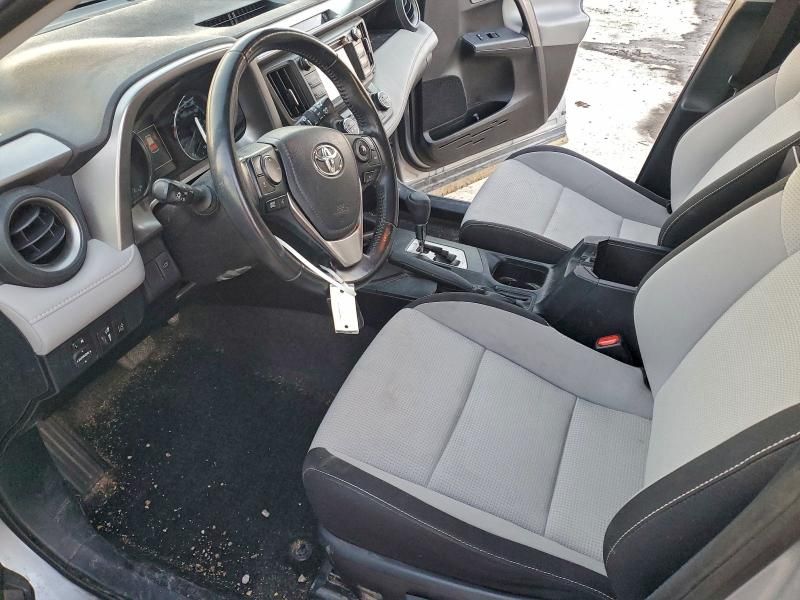 2018 Toyota Rav4 hv le