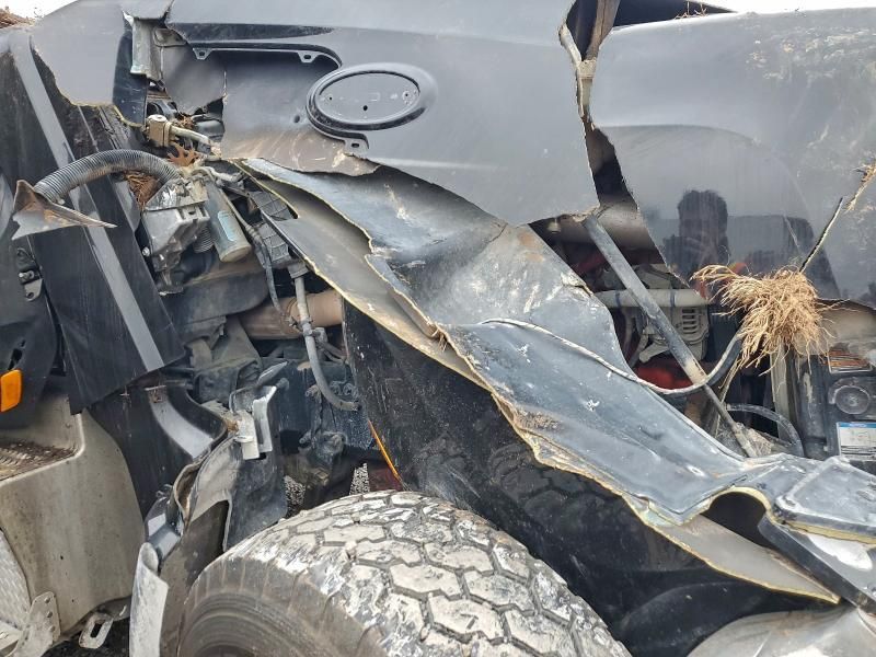 2020 Peterbilt 567 Dump Truck